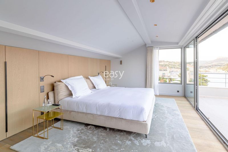 France location agency specialized in photoshoots in Marseille 13 area